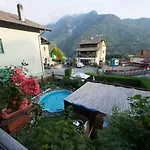 Elegant Near Villa-nabian With Shared Pool Apartman *