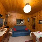 Elegant Near Villa-nabian With Shared Pool Apartment Challand Saint Victor