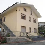 Elegant Near Villa-nabian With Shared Pool Apartman *