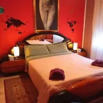Elegant Near Villa-nabian With Shared Pool Apartman