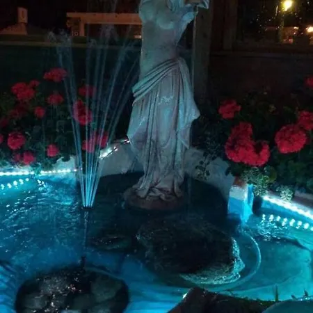 Daire Elegant Near Villa-nabian With Shared Pool *