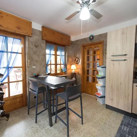 Elegant Near Villa-nabian With Shared Pool *