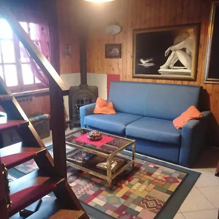 Elegant Near Villa-nabian With Shared Pool Challand Saint Victor