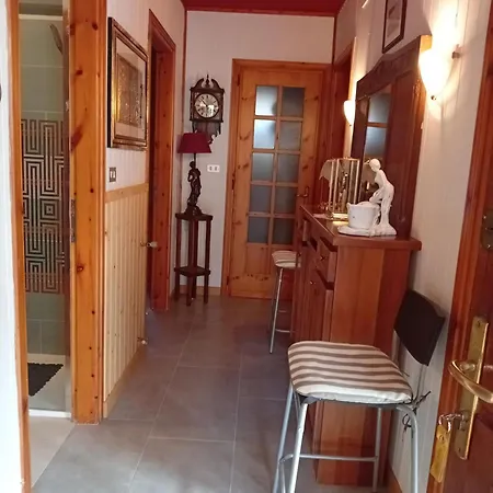 Elegant Near Villa-nabian With Shared Pool *