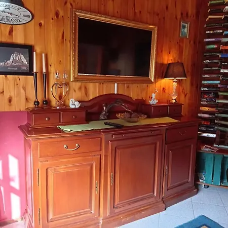 Elegant Near Villa-nabian With Shared Pool * Challand Saint Victor